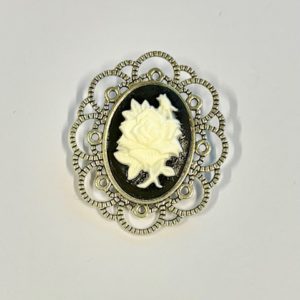 Steampunk broche 21 met rozencamee